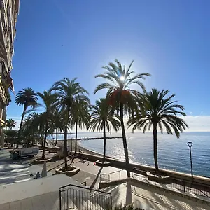 Beachfront Edificio Mayoral Primera Linea De Playa Y Centro Ciudad Con Barco Opcional Apartamento Marbella